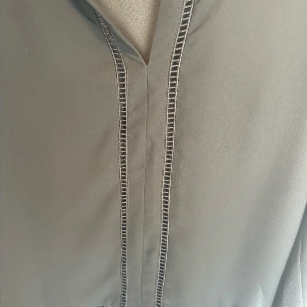 Michael‎ Kors Black Vneck pullover Tunic Sheer Blouse Eyelet Office Workwear M